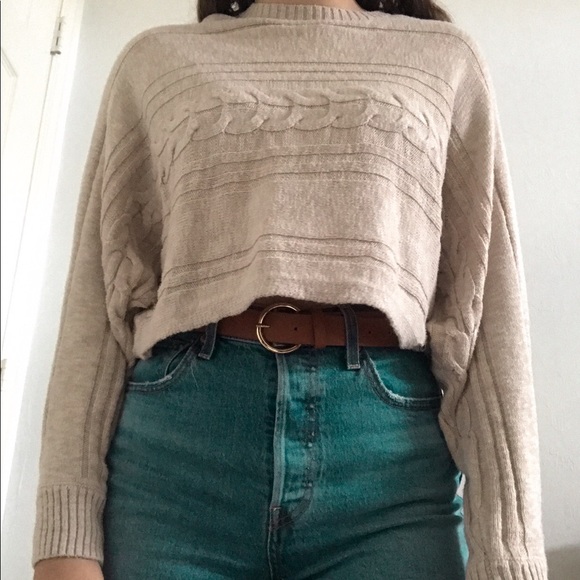 Hollister Sweaters - Hollister Cropped Oversized Cable Knit Sweater